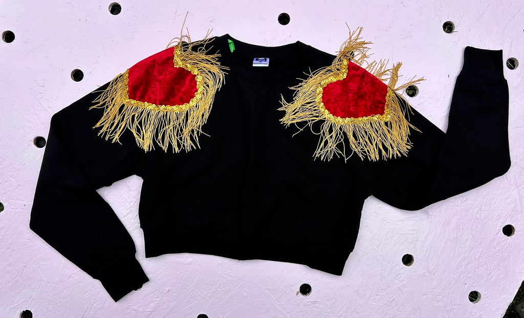 (312) -One off!- Size S - Cropped Queenie Sweat- Black and Red