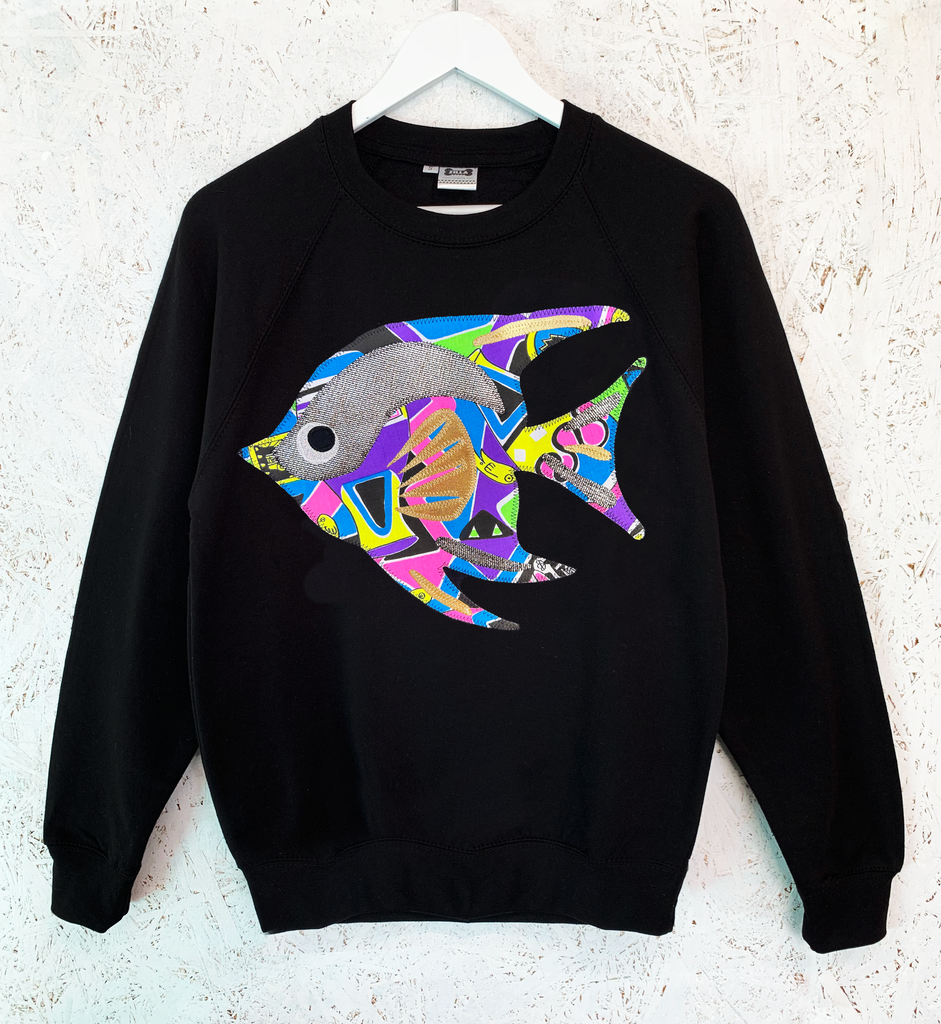 'Angel Delight' Sweat - Bermuda on Black