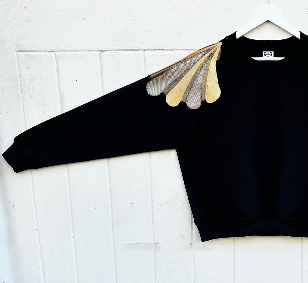 Size XXL - 'Shell Shock' Unisex Sweat - Black and Gold - Shoulder Design